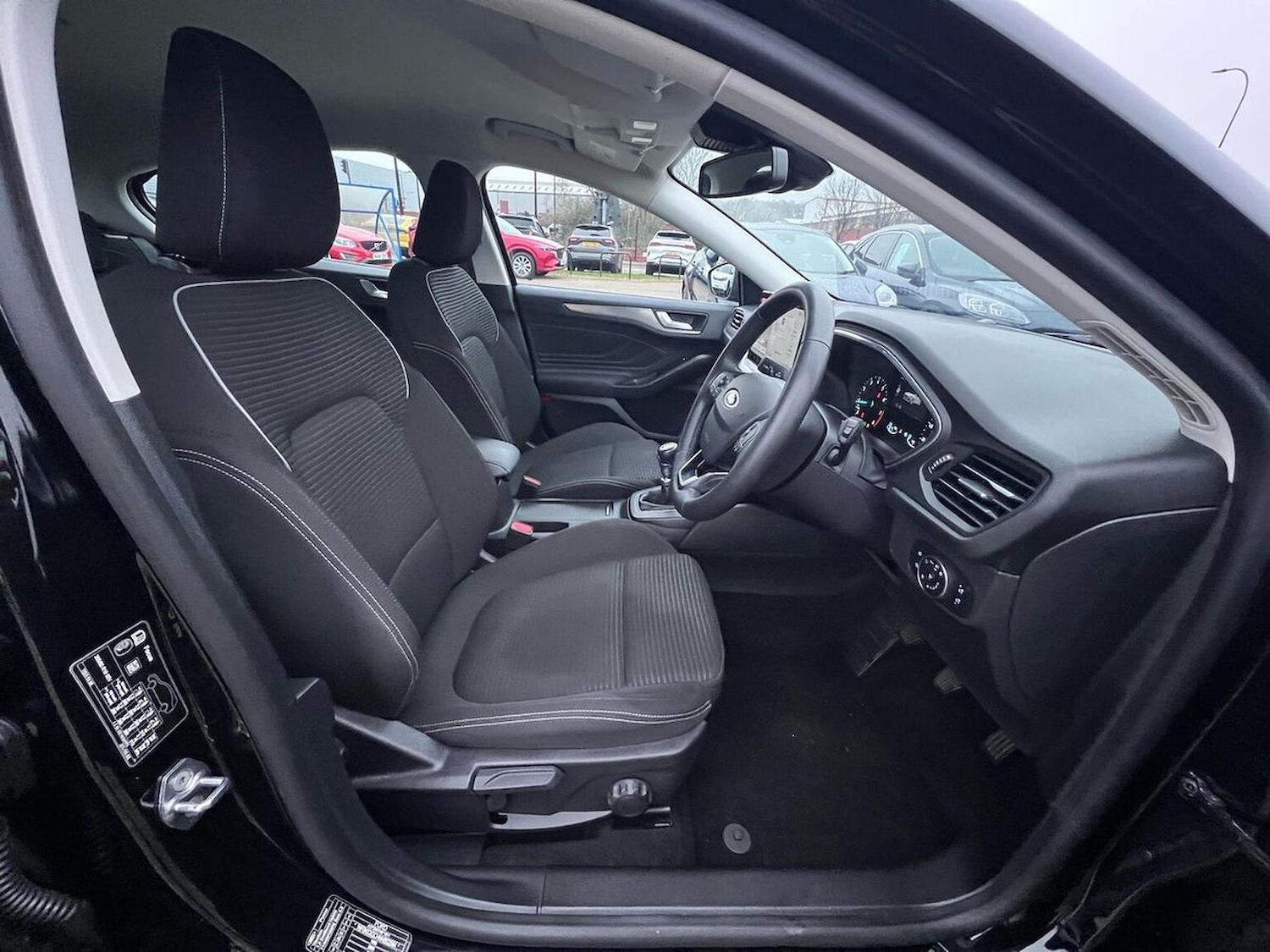 Used Ford Focus 2023 for sale - 77916144: Photo 31