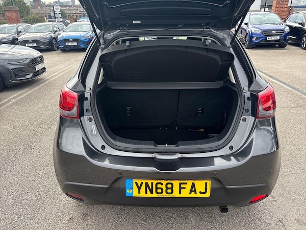 Used Mazda Mazda2 2018 for sale - 76157245: Photo 17