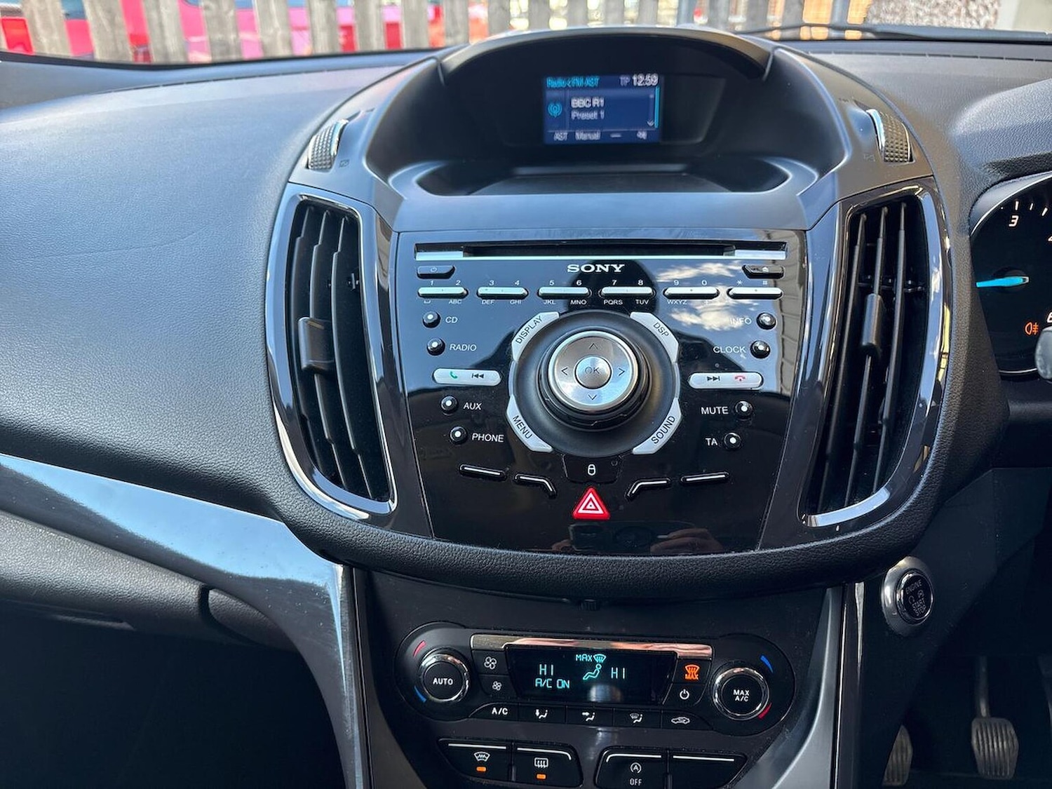 Used Ford Kuga 2015 for sale - 76027532: Photo 25