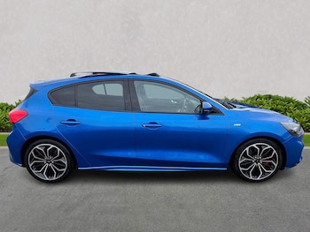 Used Ford Focus 2020 for sale - 78841044: Photo