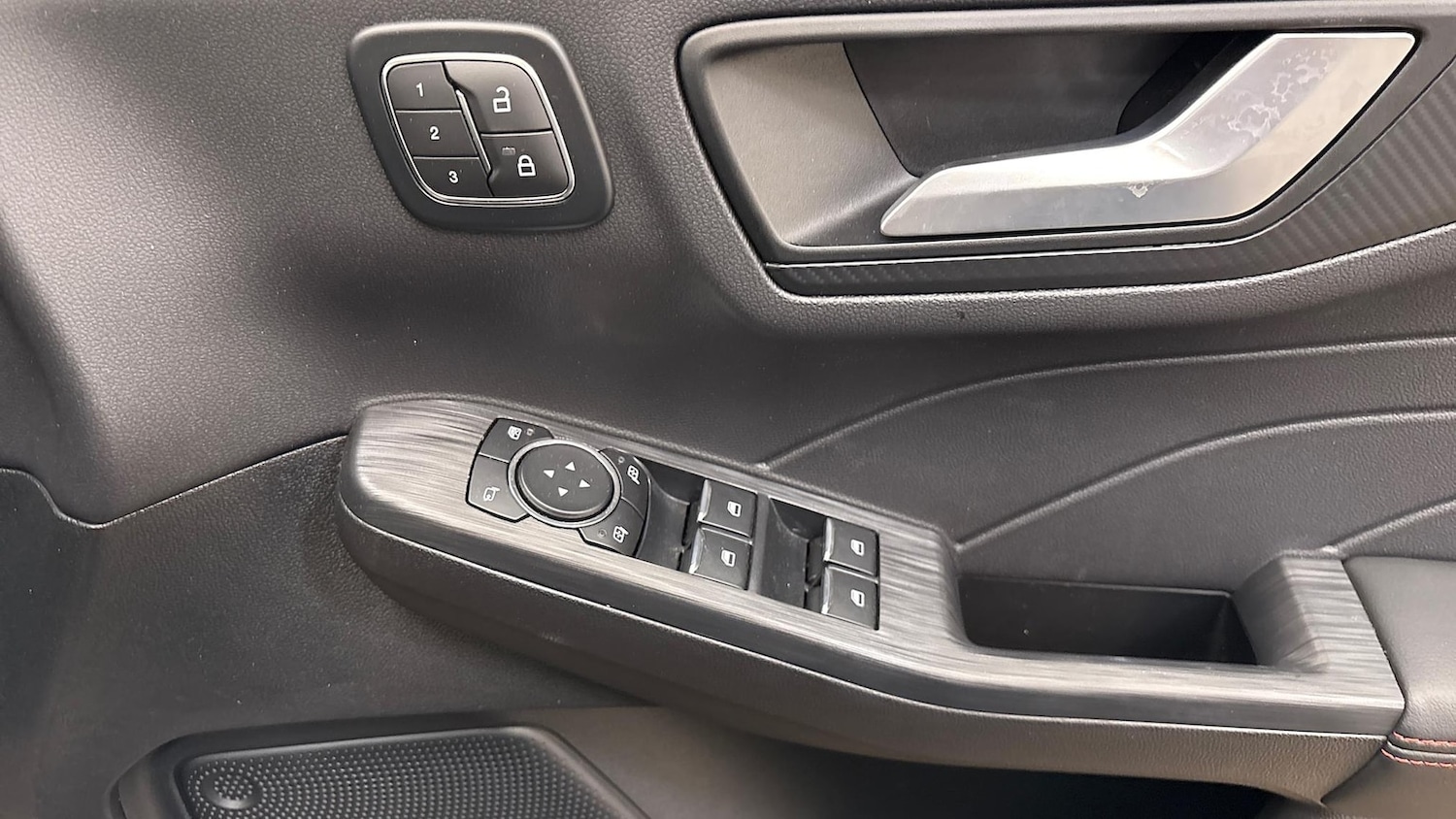 Used Ford Kuga 2024 for sale - 76757439: Photo 19