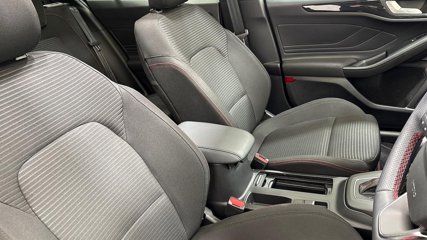 Used Ford Focus 2025 for sale - 76918987: Photo 15