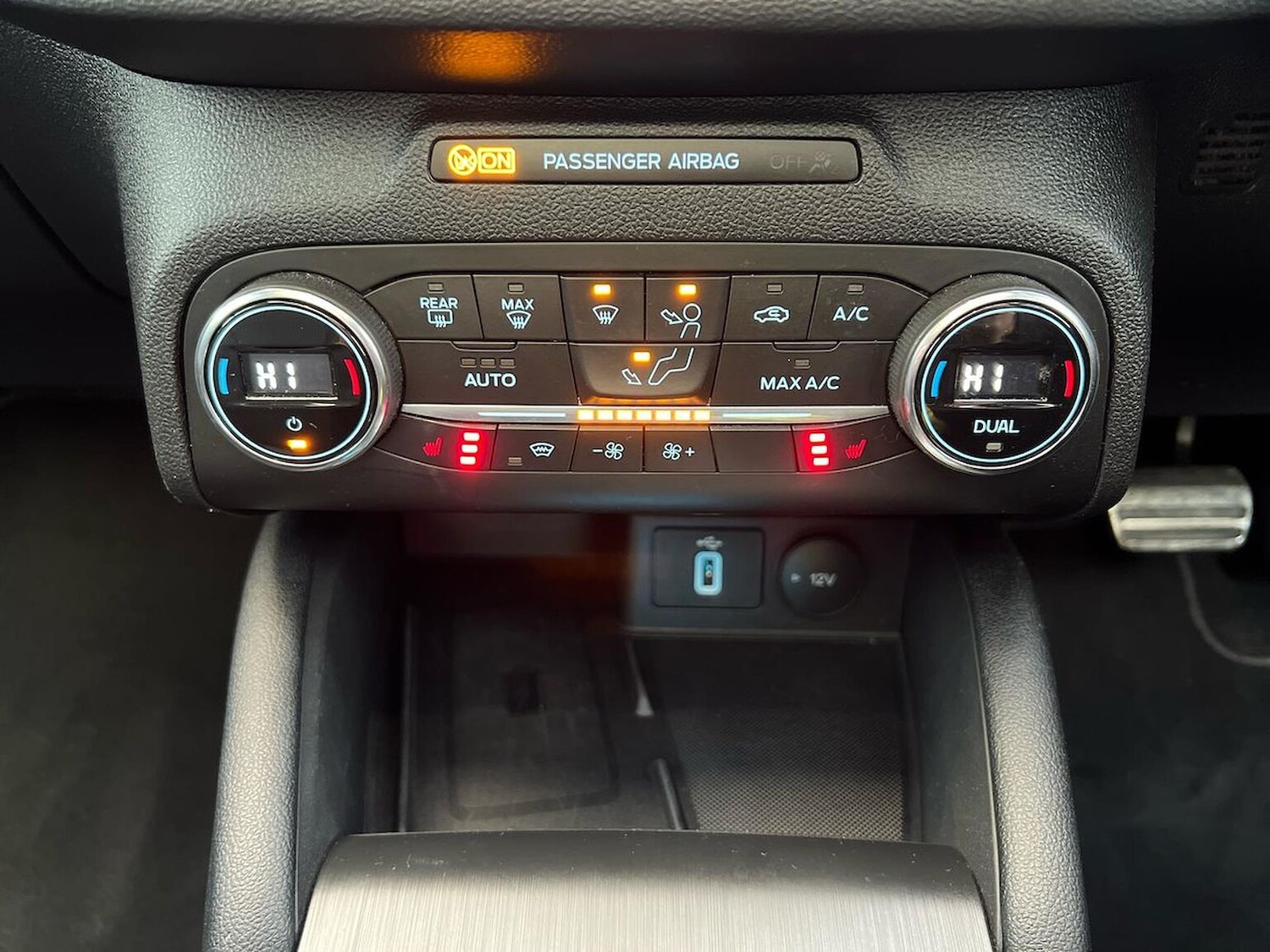 Used Ford Focus 2020 for sale - 76897133: Photo 12