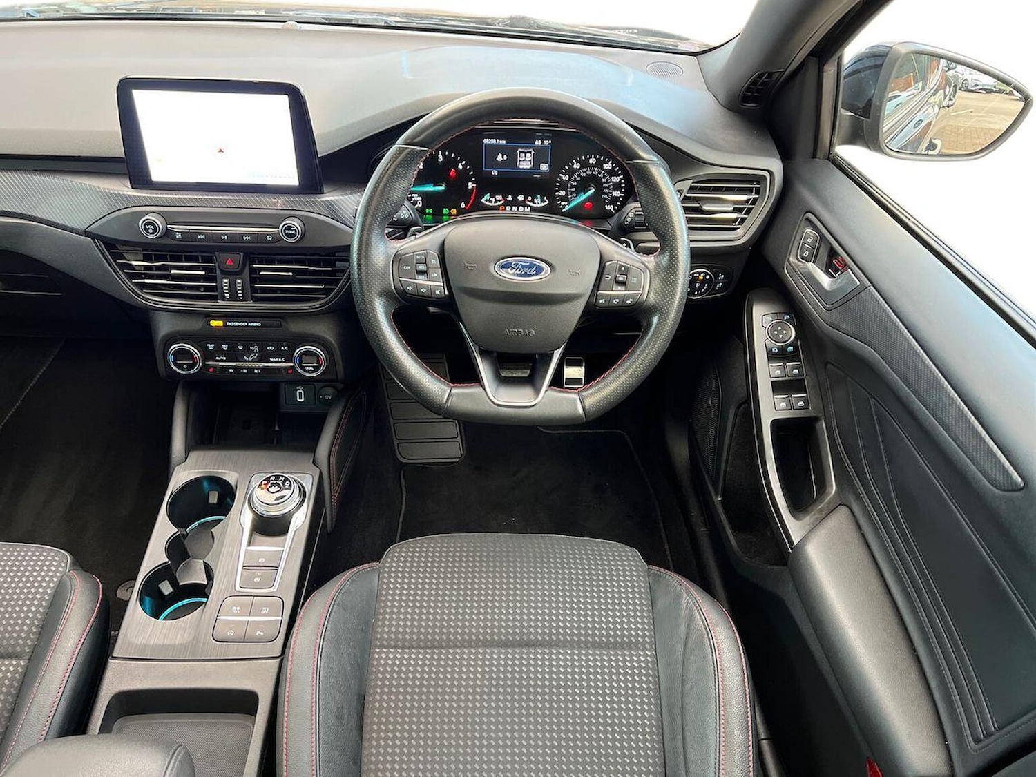 Used Ford Focus 2020 for sale - 76897133: Photo 9