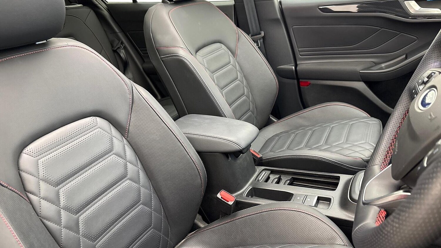 Used Ford Focus 2024 for sale - 76749031: Photo 15