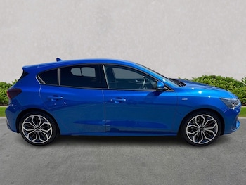 Used Ford Focus 2025 for sale - 79137513: Photo
