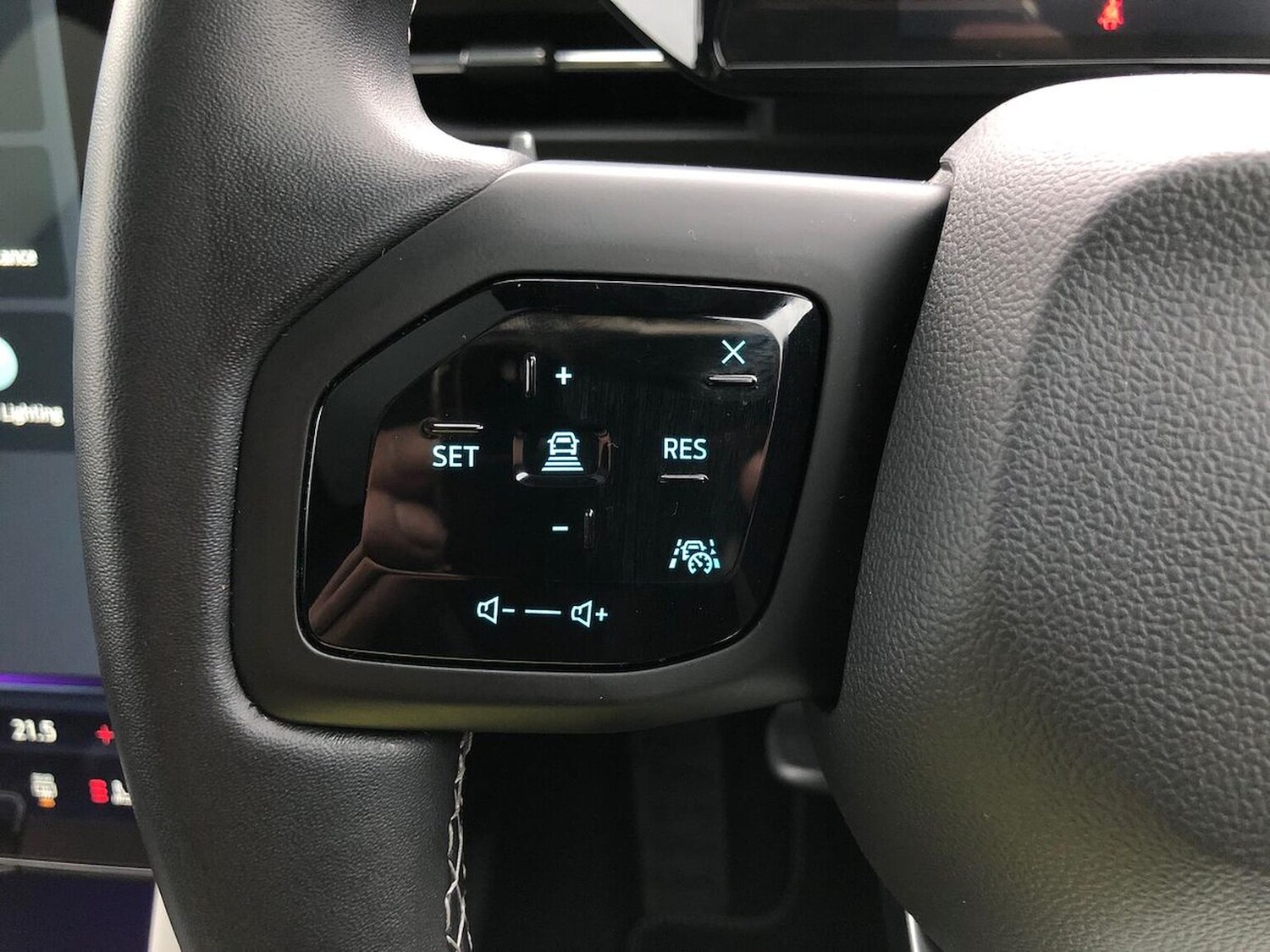 Used Ford Explorer 2024 for sale - 77489340: Photo 26