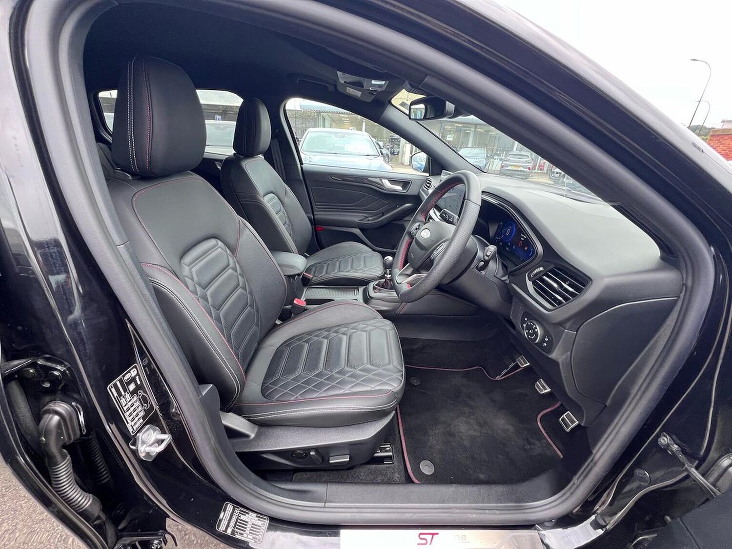 Used Ford Focus 2024 for sale - 76065597: Photo 31