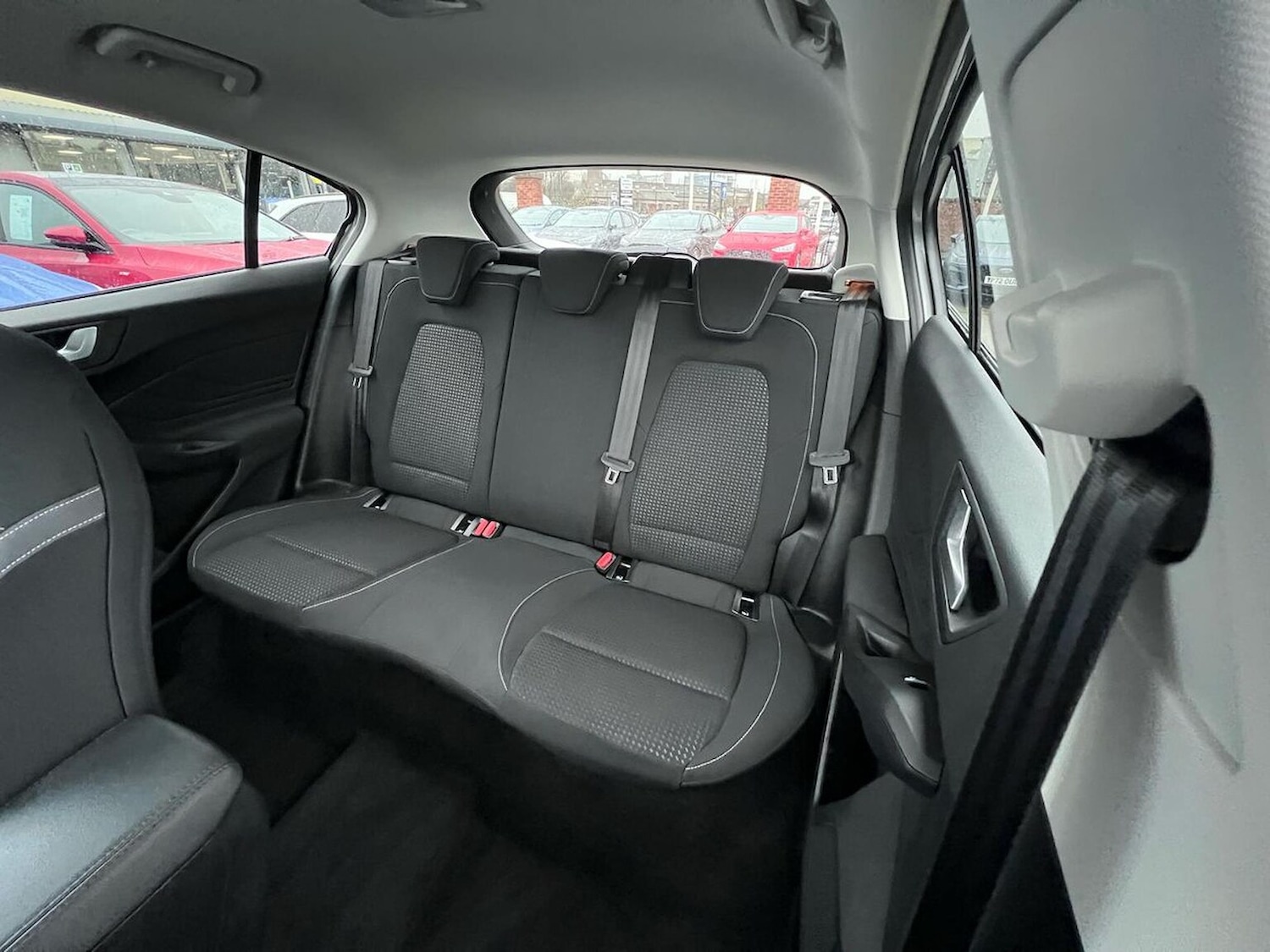 Used Ford Focus 2018 for sale - 76935392: Photo 16