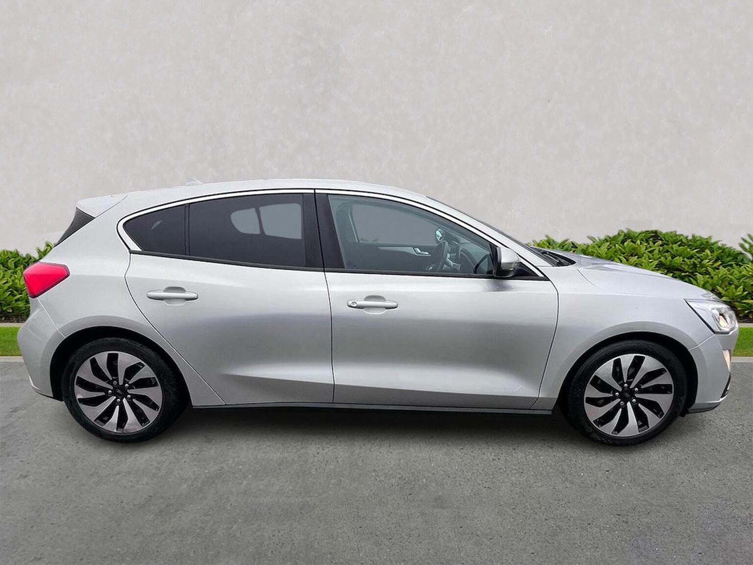 Used Ford Focus 2018 for sale - 76935392: Photo 3