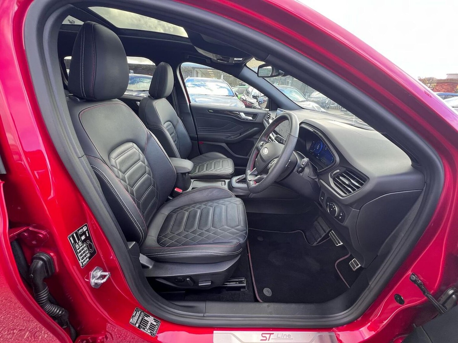 Used Ford Focus 2023 for sale - 76387165: Photo 31