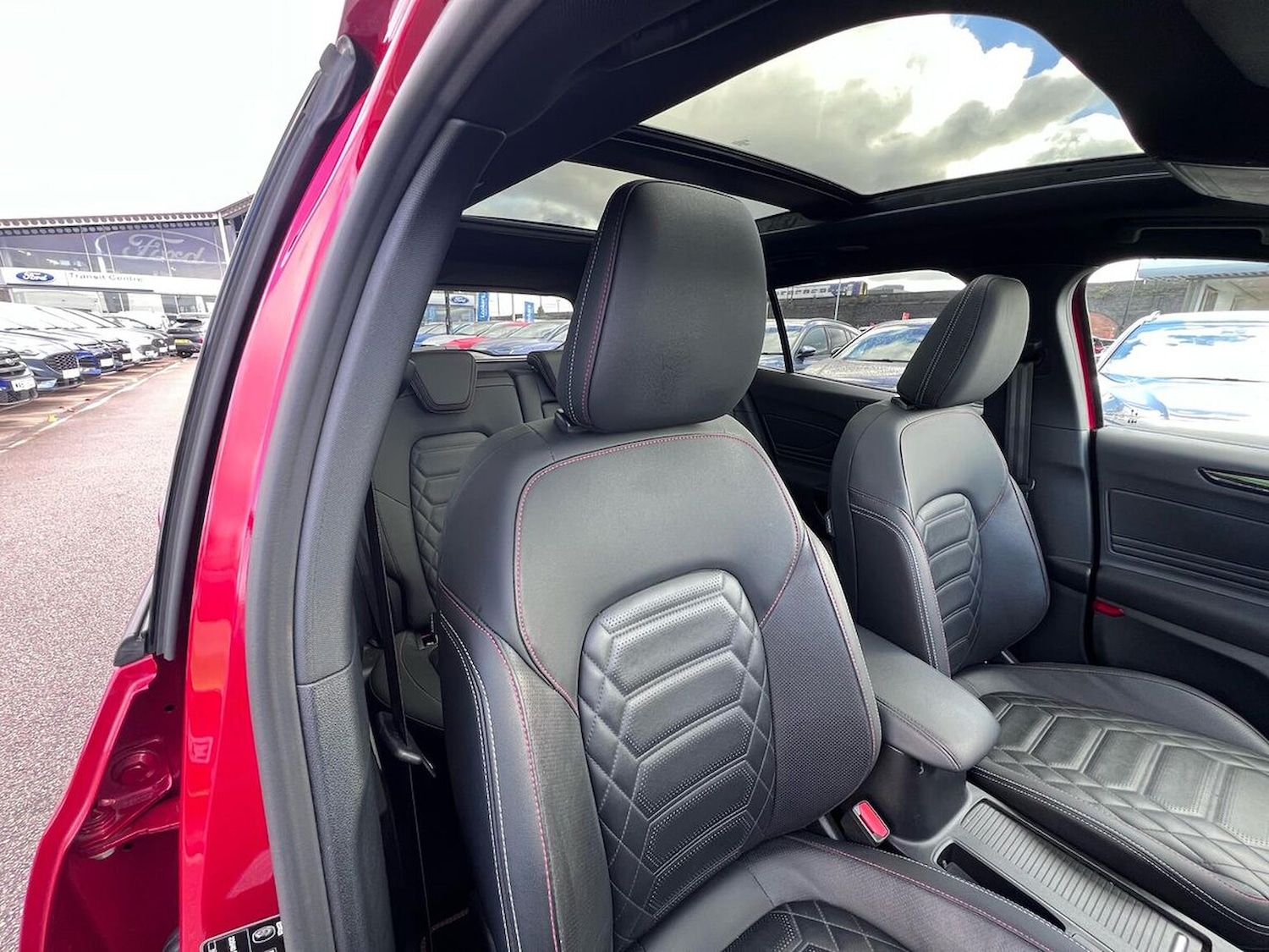 Used Ford Focus 2023 for sale - 76387165: Photo 32