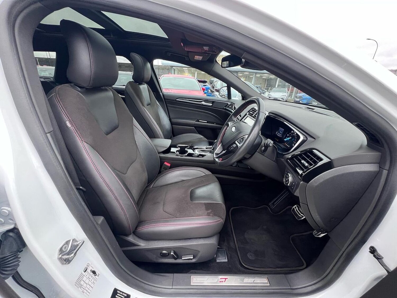 Used Ford Mondeo 2020 for sale - 78194910: Photo 33