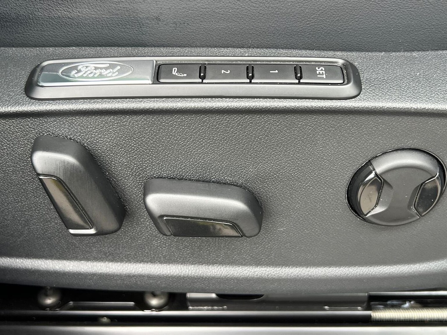 Used Ford Explorer 2025 for sale - 76536626: Photo 42