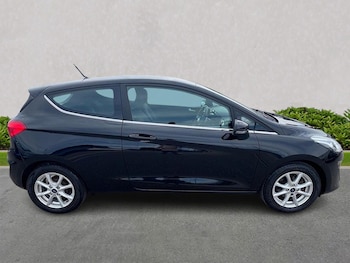 Used Ford Fiesta 2018 for sale - 78755674: Photo