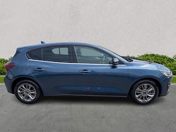 Used Ford Focus 2022 for sale - 79359995: Photo