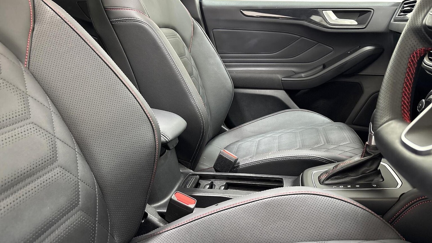 Used Ford Focus 2025 for sale - 76517948: Photo 15