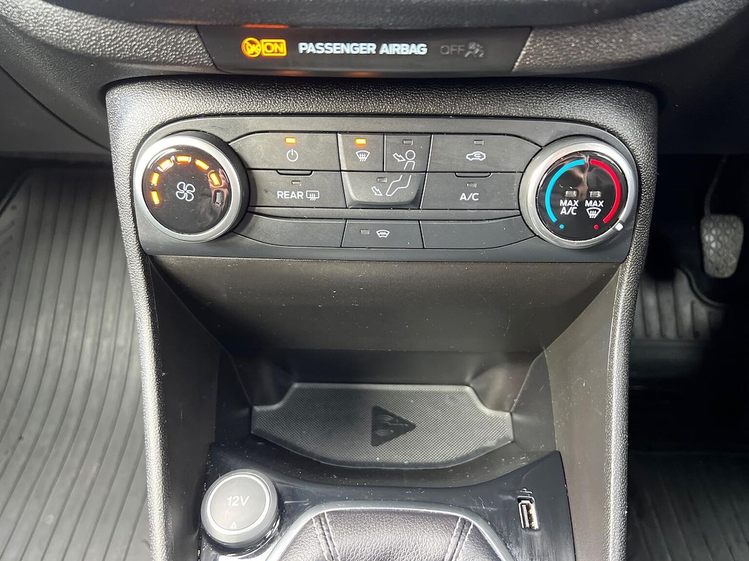 Used Ford Fiesta 2018 for sale - 76628070: Photo 12