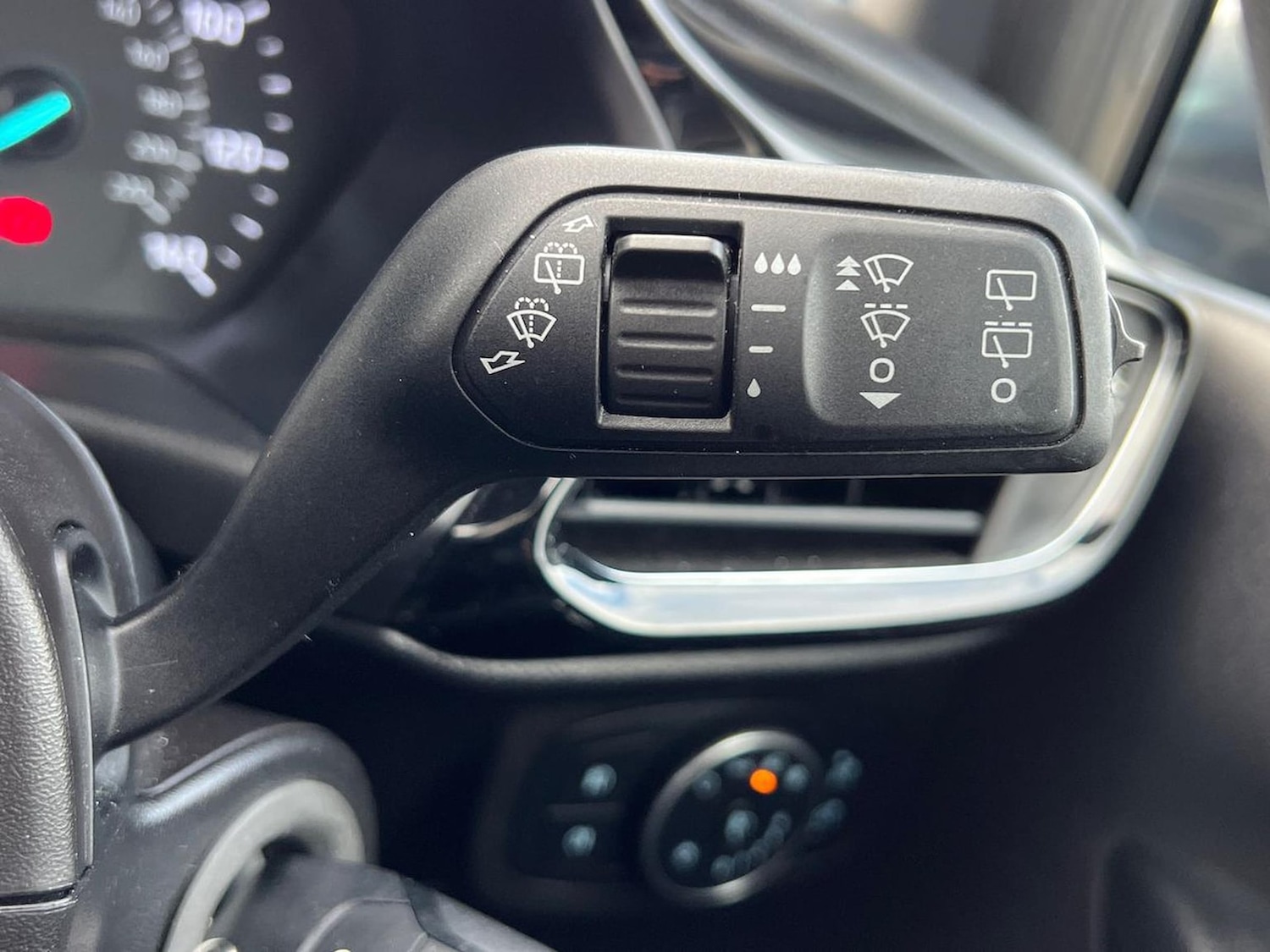 Used Ford Fiesta 2018 for sale - 76628070: Photo 29