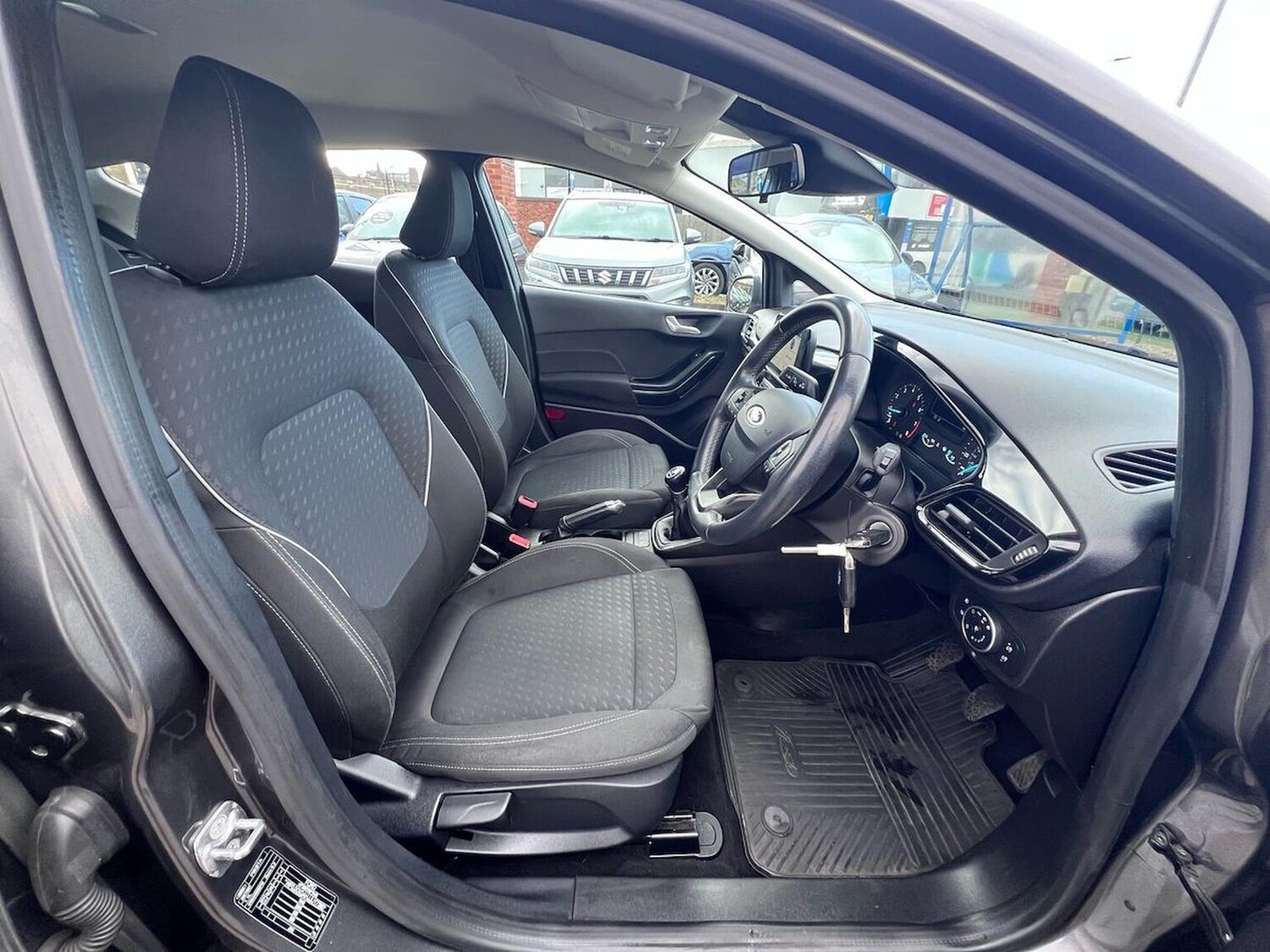 Used Ford Fiesta 2018 for sale - 76628070: Photo 31