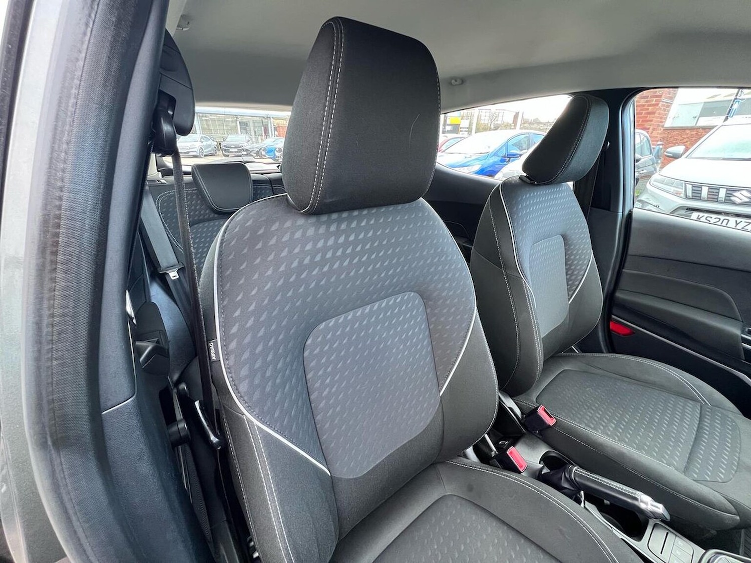 Used Ford Fiesta 2018 for sale - 76628070: Photo 32