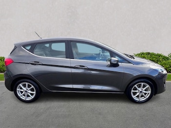 Used Ford Fiesta 2018 for sale - 76628070: Photo