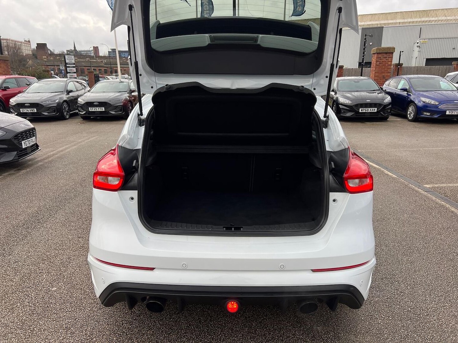 Used Ford Focus 2017 for sale - 76979886: Photo 17