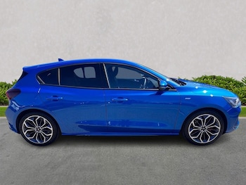 Used Ford Focus 2026 for sale - 78852758: Photo
