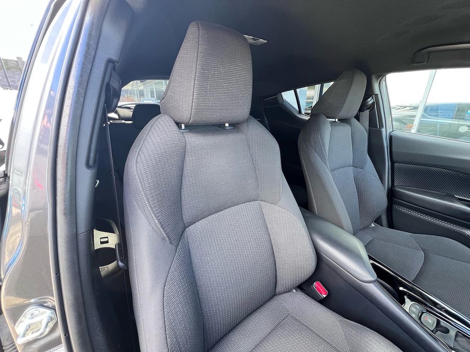 Used Toyota C-HR 2019 for sale - 78194267: Photo 34