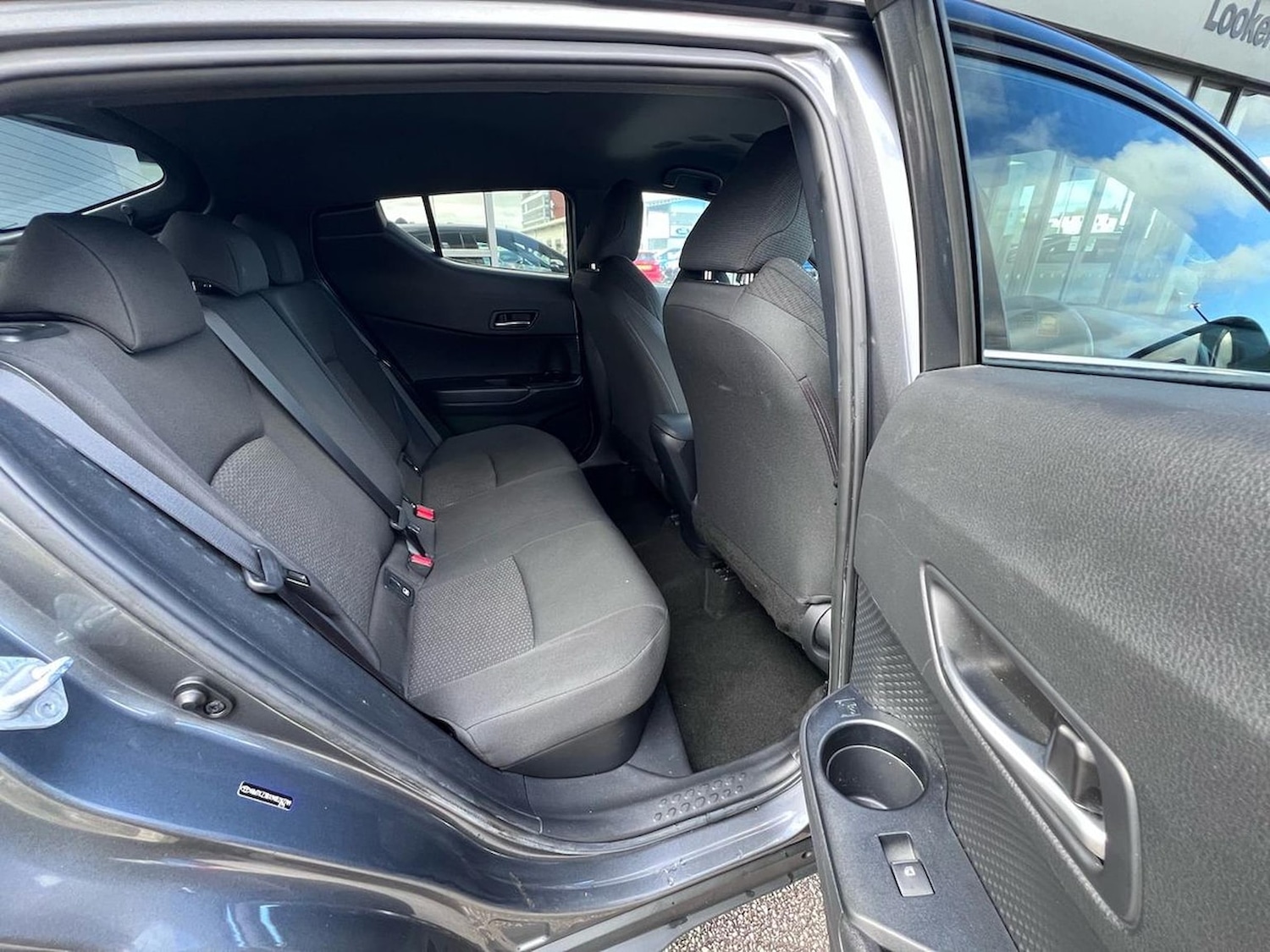 Used Toyota C-HR 2019 for sale - 78194267: Photo 35