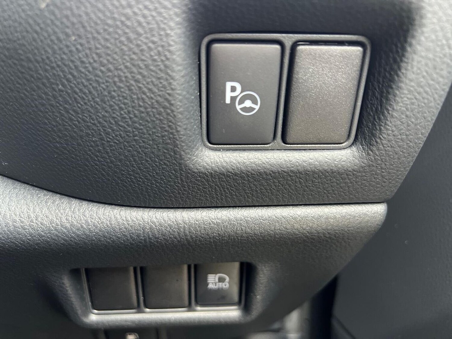 Used Toyota C-HR 2019 for sale - 78194267: Photo 44