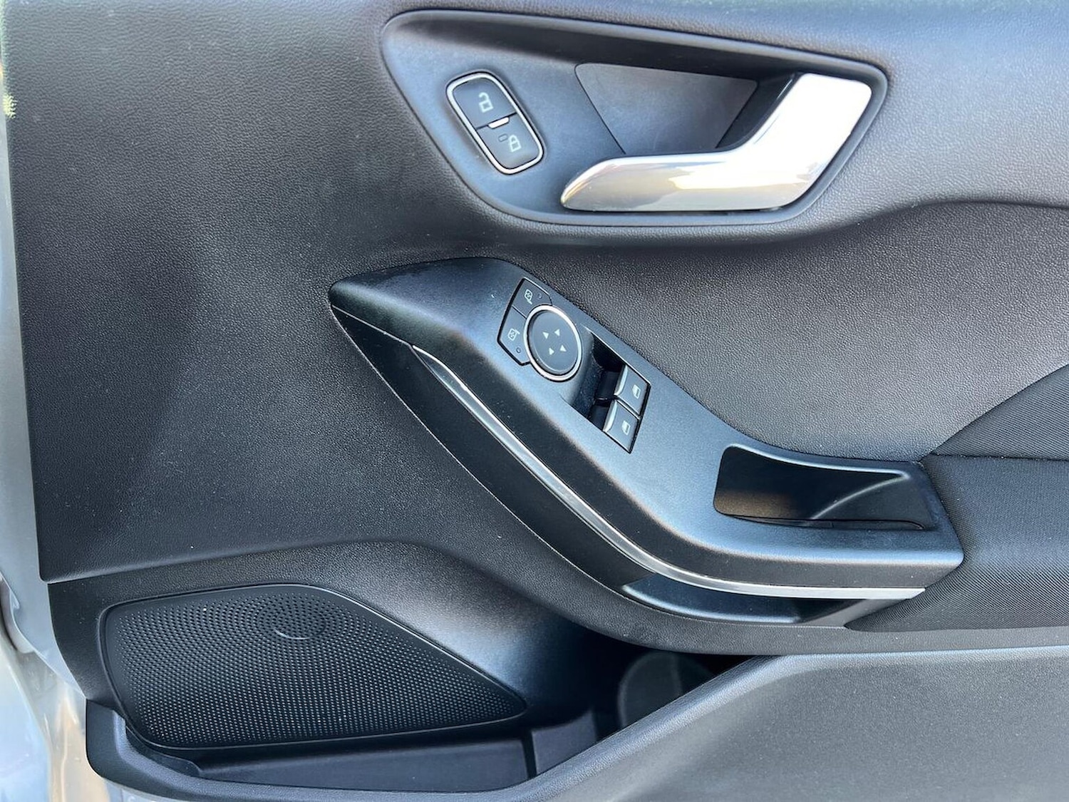 Used Ford Fiesta 2018 for sale - 76735534: Photo 30