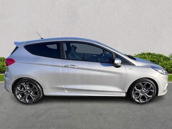 Used Ford Fiesta 2018 for sale - 76735534: Photo