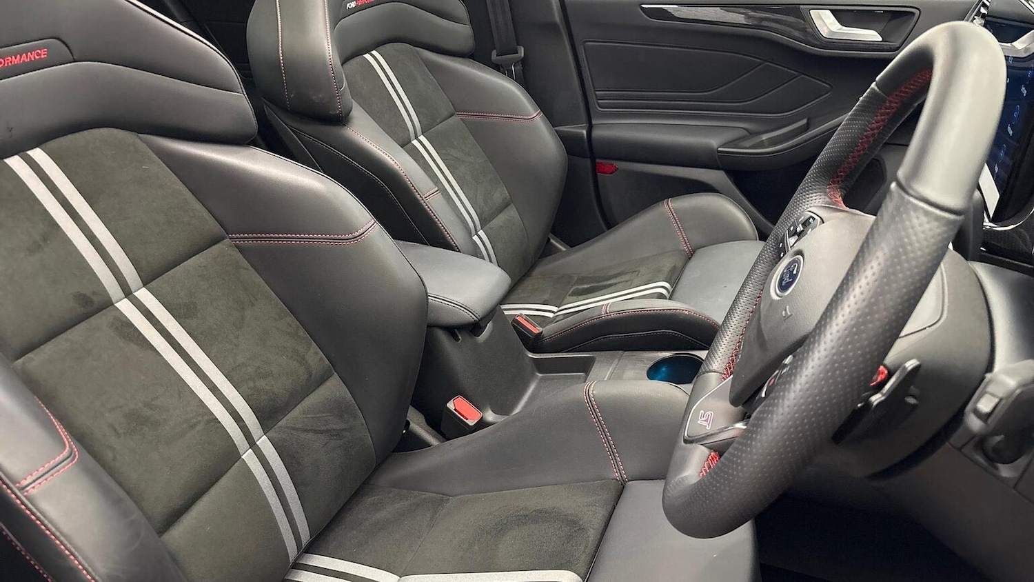 Used Ford Focus 2024 for sale - 77011930: Photo 17