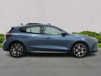 Used Ford Focus 2025 for sale - 76275157: Photo 3