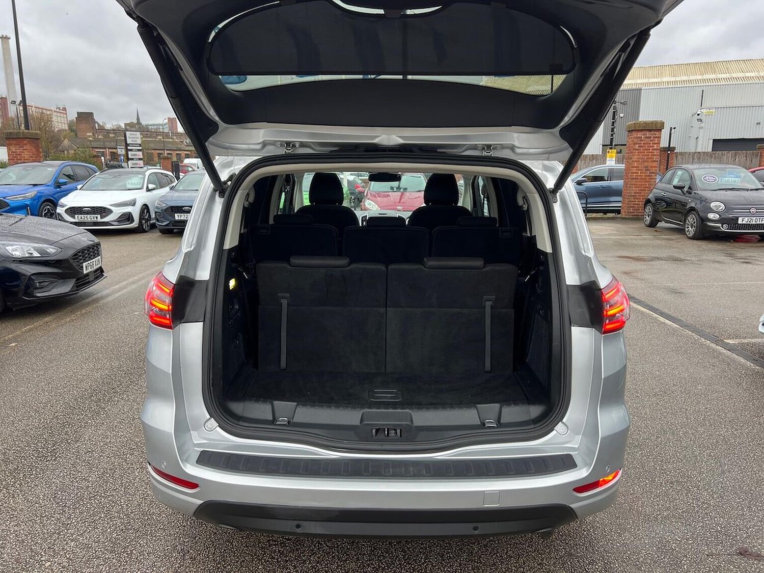 Used Ford S-Max 2016 for sale - 76547738: Photo 17