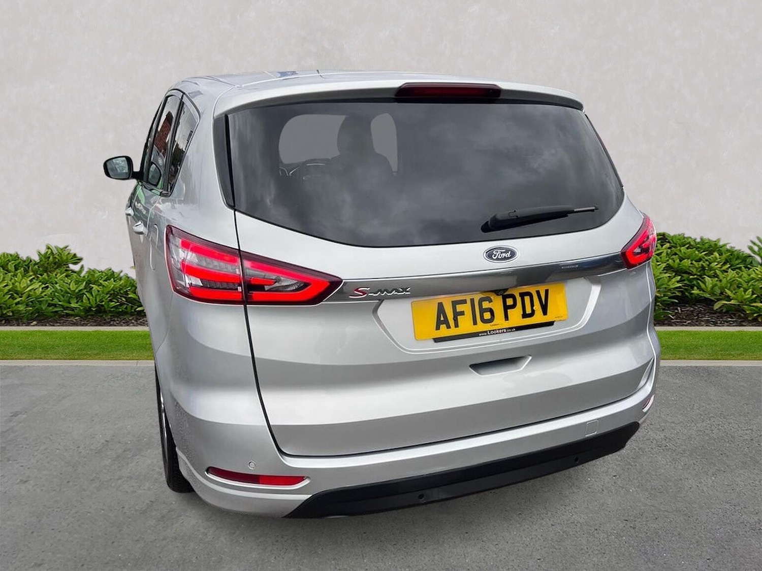 Used Ford S-Max 2016 for sale - 76547738: Photo 2