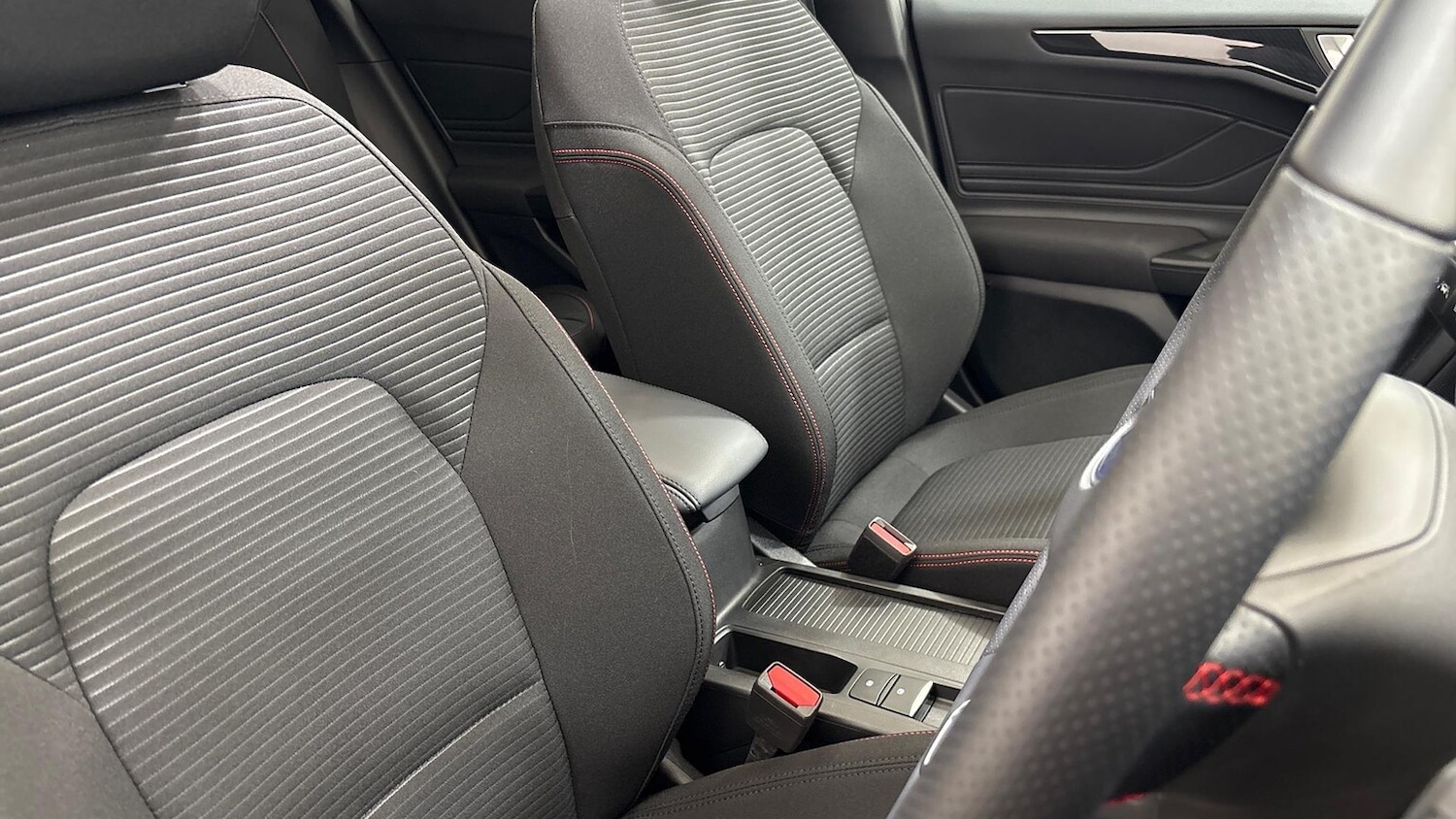 Used Ford Focus 2025 for sale - 76510750: Photo 11