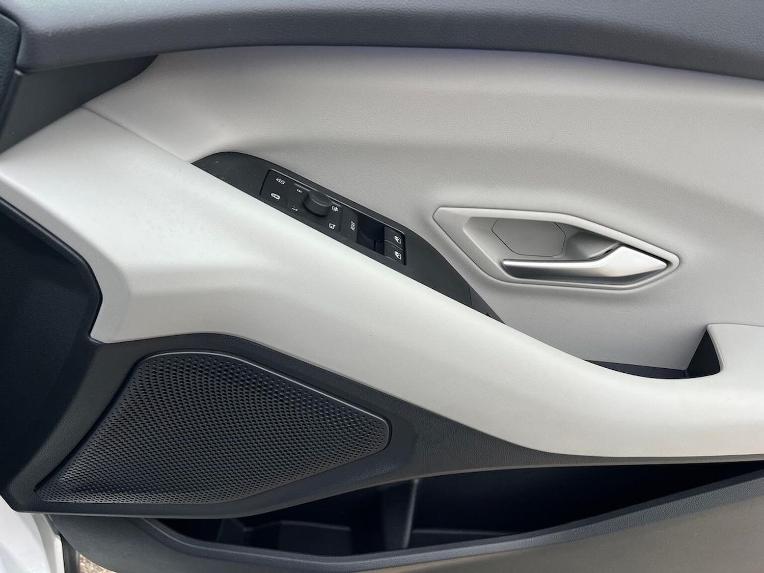 Used Ford Explorer 2025 for sale - 77729958: Photo 30