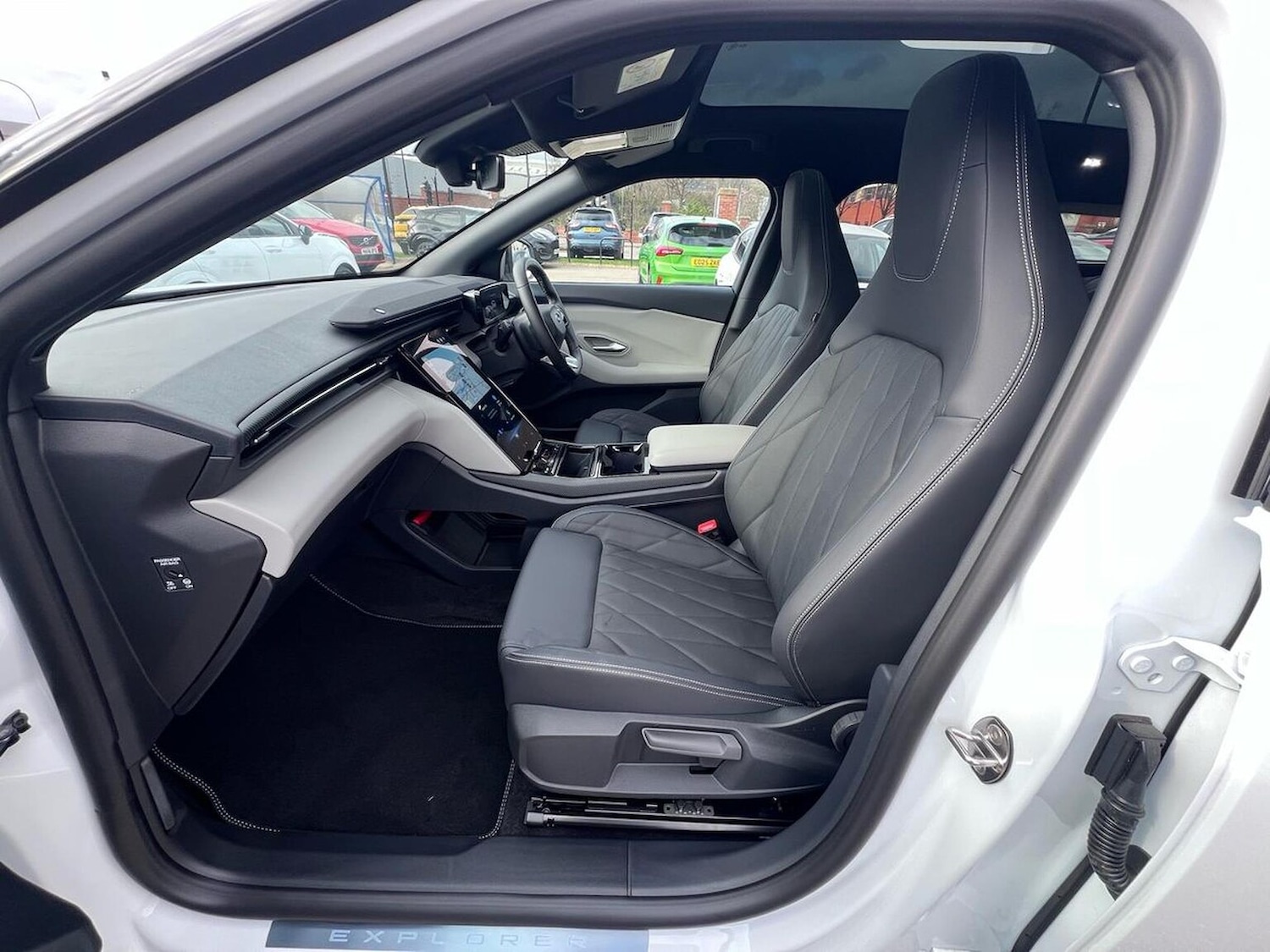 Used Ford Explorer 2025 for sale - 77729958: Photo 35