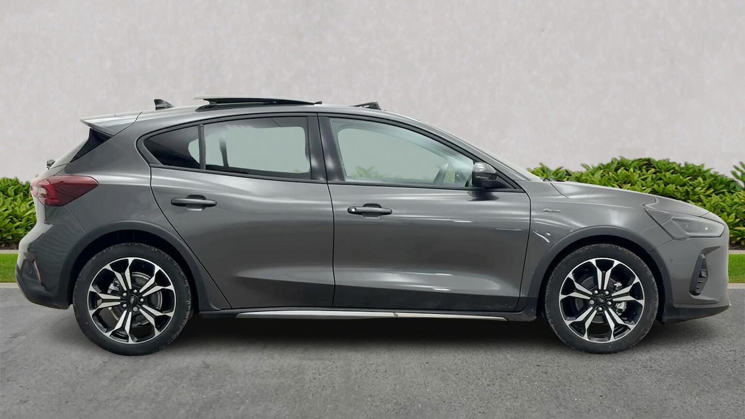 Used Ford Focus 2024 for sale - 76945931: Photo 3