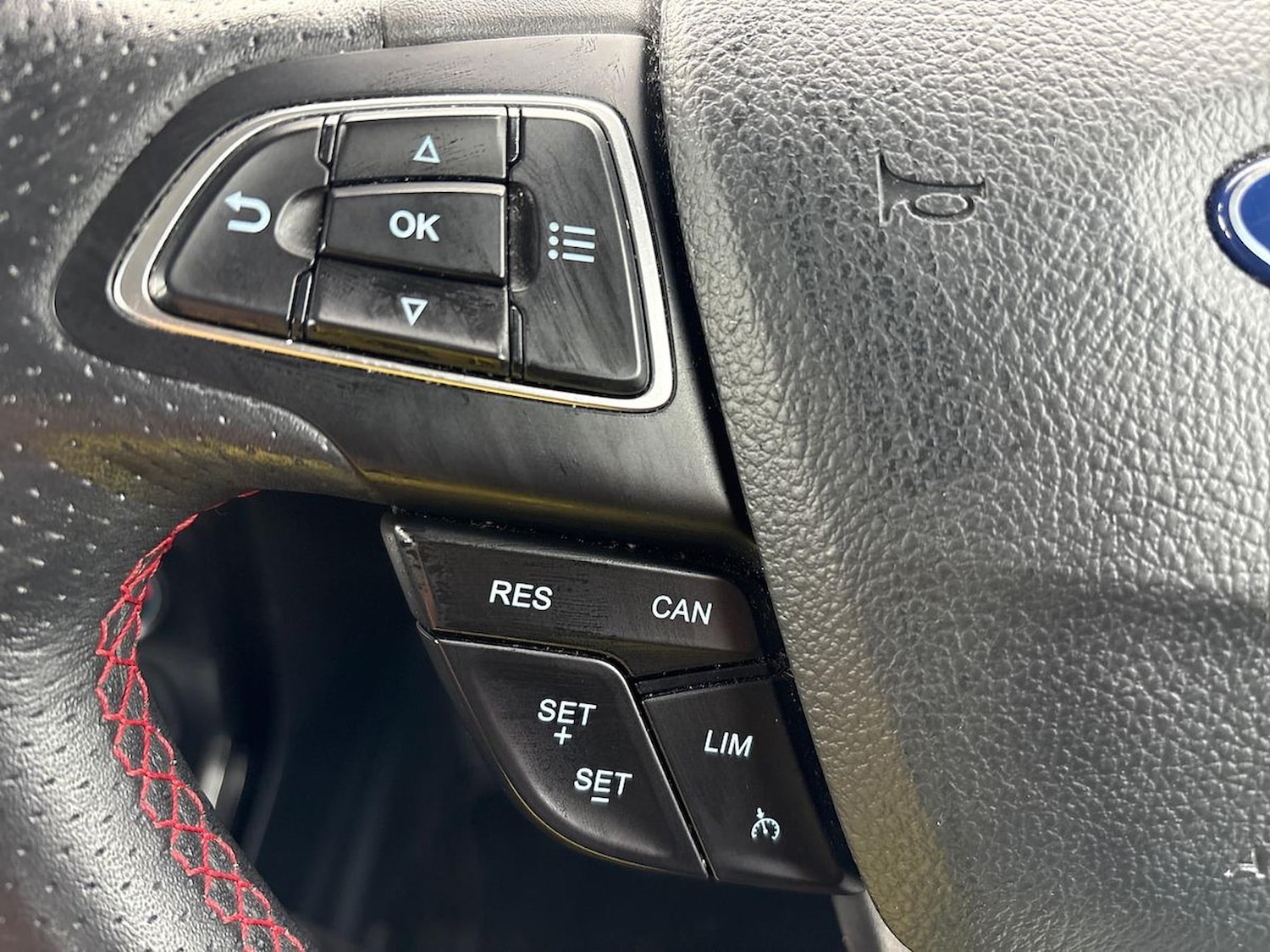 Used Ford Ecosport 2019 for sale - 76757441: Photo 26