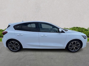 Used Ford Focus 2026 for sale - 79451122: Photo