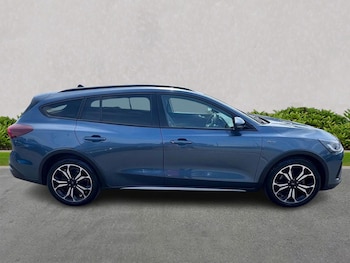 Used Ford Focus 2023 for sale - 78914923: Photo