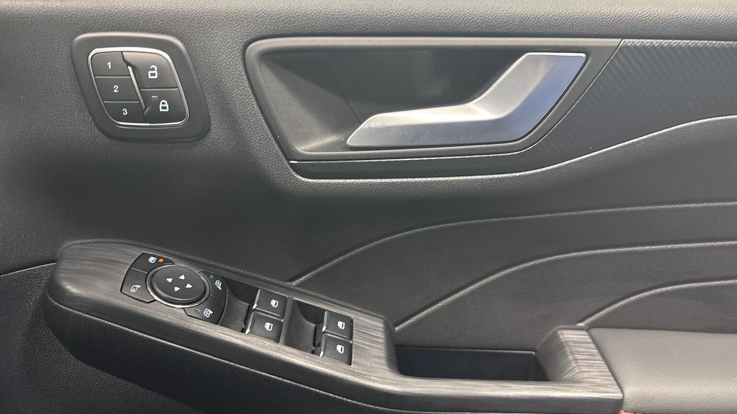 Used Ford Kuga 2024 for sale - 76940485: Photo 19