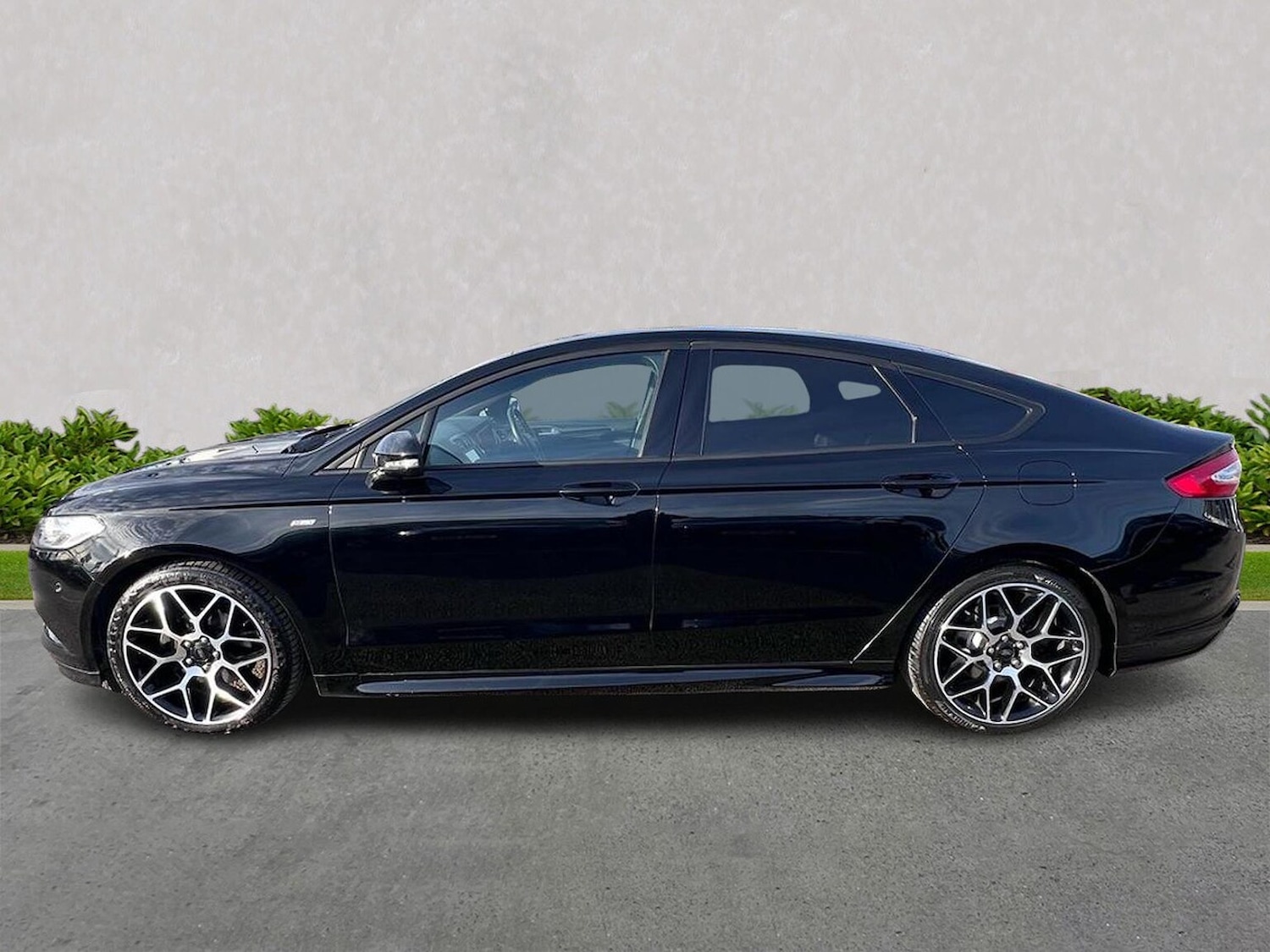 Used Ford Mondeo 2019 for sale - 76735536: Photo 19