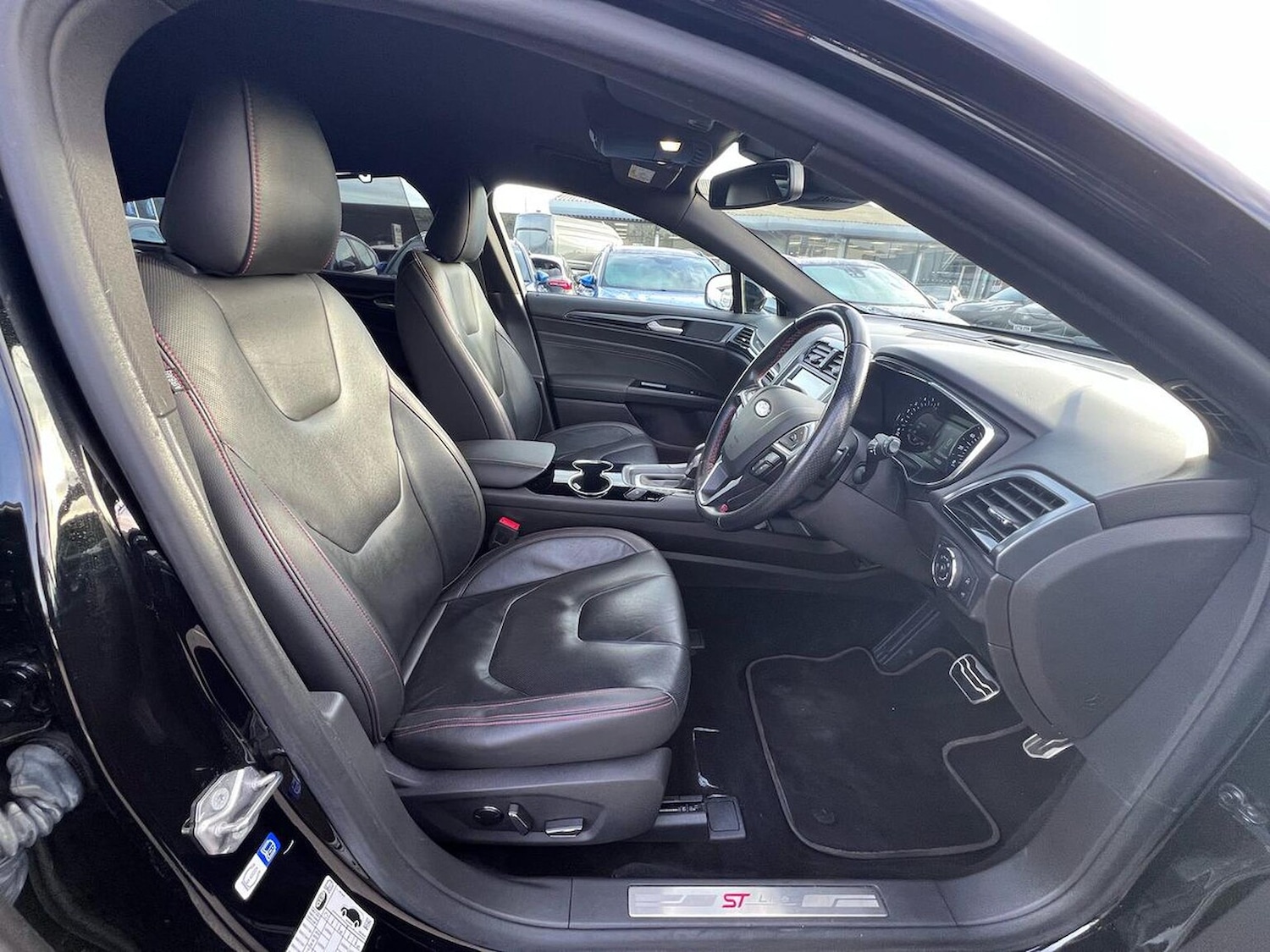 Used Ford Mondeo 2019 for sale - 76735536: Photo 31