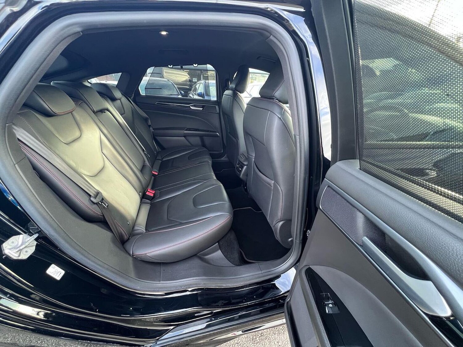 Used Ford Mondeo 2019 for sale - 76735536: Photo 33