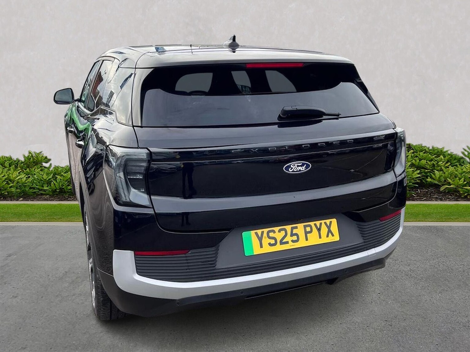 Used Ford Explorer 2025 for sale - 76860028: Photo 2