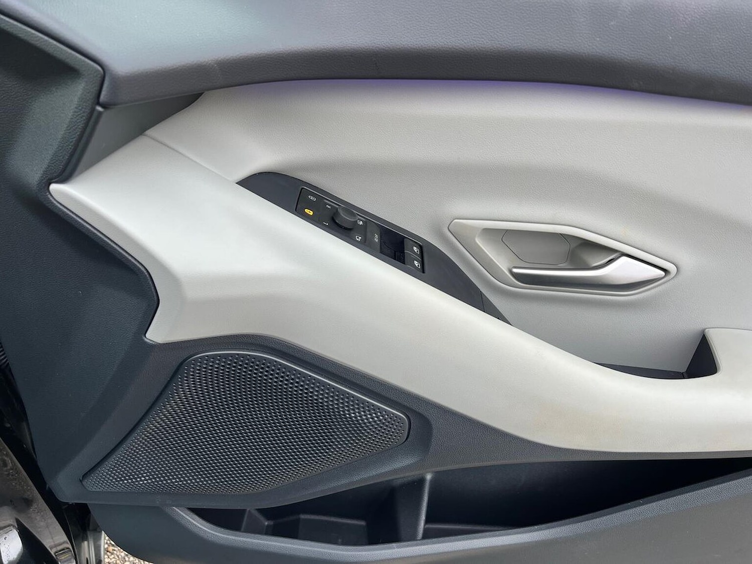 Used Ford Explorer 2025 for sale - 76860028: Photo 30